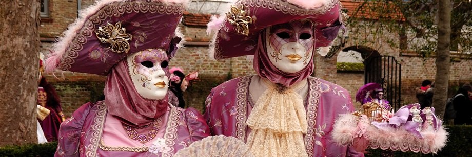  Venetiaanse Costumés in Brugge 